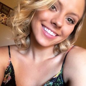 Meet your Posher, Allison